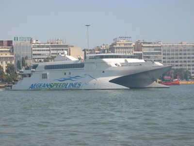 Ταλαιπωρία για τους επιβάτες του «Speedrunner 3»