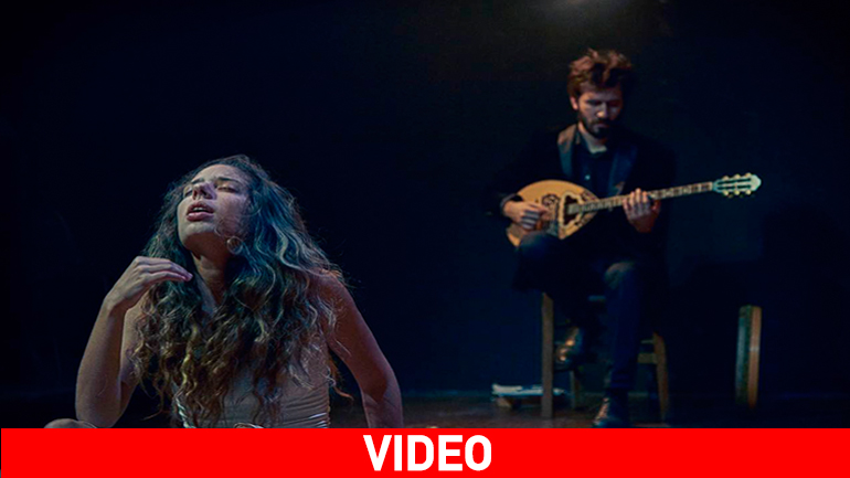 “Αθηνά Χατζηεσμέρ, ετών 17” στο θέατρο Επί Κολωνώ