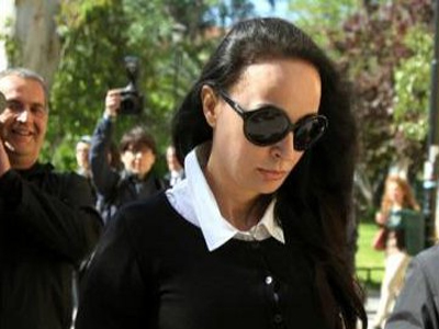 Ηλικιωμένη αποδοκίμασε τη Βίκυ Σταμάτη