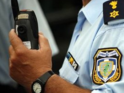 Στο λιμάνι της Πάτρας με 68 κινητά τηλέφωνα