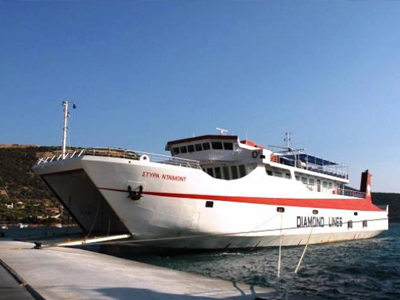 Βλάβη επιβατηγού πλοίου  στα Στύρα