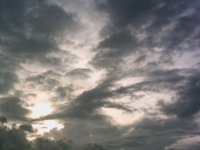 Συννεφιασμένη Κυριακή