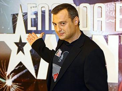 Μανωλίδου–Ψινάκης: Μιλάνε στον πληθυντικό