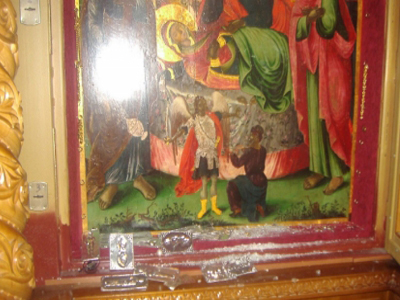 Συνελήφθη κλέφτης που παρίστανε τον πιστό