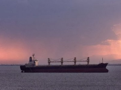 Revoil: Νέα ναύλωση του φορτηγού πλοίου Blue Eternity