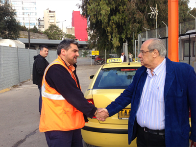 Με τους οδηγούς ταξί ο Βασίλης Μιχαλολιάκος