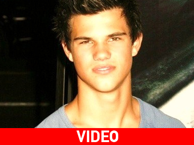 Πώς χαλαρώνει ο Taylor Lautner; Πώς χαλαρώνει ο Taylor Lautner;