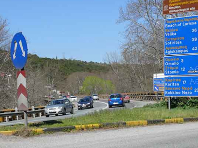 Αυτοψία στο οδικό δίκτυο του δήμου Τεμπών