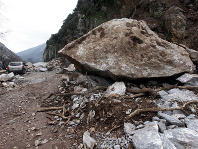 To πόρισμα των εμπειρογνωμόνων για τα Τέμπη