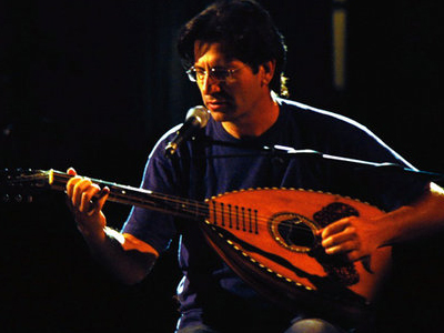 Ο Θανάσης Παπακωνσταντίνου στην Ικαρία