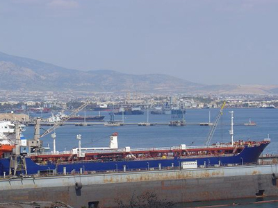 Θαλάσσια ρύπανση στην Ελευσίνα – δύο συλλήψεις