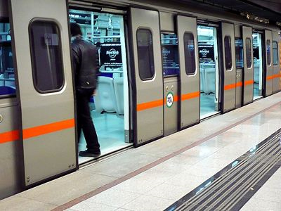 Κλειστοί οι σταθμοί του Μετρό σε Σύνταγμα και Ευαγγελισμό