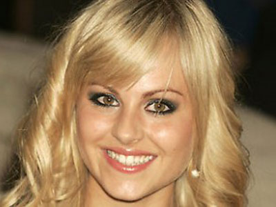 «Διπλή» η Tina O’Brian