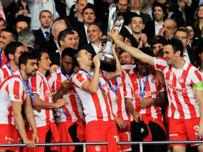 Στη NOVA η φιέστα του Ολυμπιακού