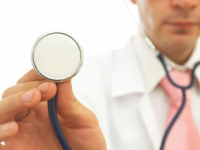 Ευκαιρίες σε Έλληνες γιατρούς για απόκτηση ειδικότητας στην Β. Ρηνανία-Βεστφαλία