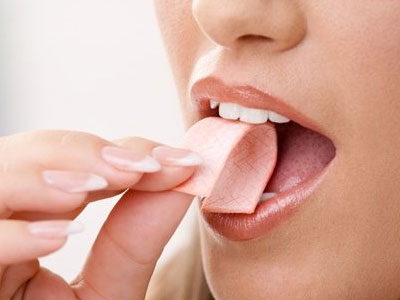 Μασήστε τσίχλα, κάνει καλό στο μυαλό!