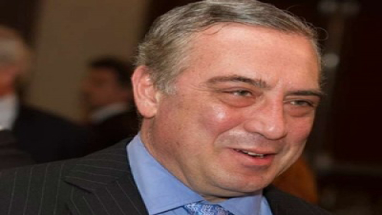 Ασκήσεις επί χάρτου κάνει ο Νίκος Τσάκος