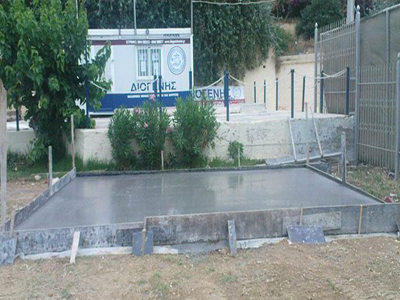 Έριξαν τσιμέντα στην Φρεαττύδα