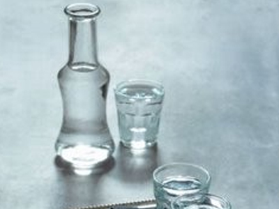 Εντοπίστηκε επικίνδυνο προς κατανάλωση τσίπουρο