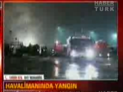 Φωτιά στο αεροδρόμιο Ατατούρκ της Κωνσταντινούπολης