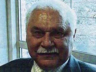 «Νομίζει ότι απευθύνεται σε αφελείς ιθαγενείς»