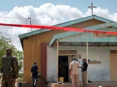 Ένα νεκρό παιδί και τρία τραυματισμένα από επίθεση με χειροβομβίδα