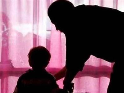 Έταζε παγωτό σε παιδιά για να τα παρασύρει