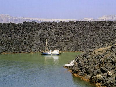 Λύματα καταλήγουν στη θάλασσα εξαιτίας της ΔΕΗ