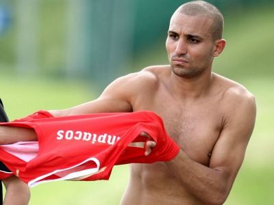 Ο Τζιμπούρ και τα…τιτιβίσματα