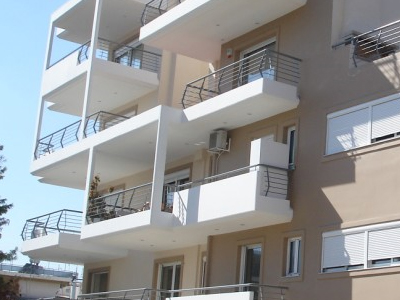 Σε 3 μέρες λήγει η προθεσμία για τους ημιυπαίθριους