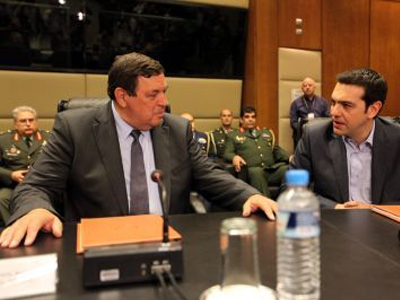 Κατήγγειλε τη δημιουργία στρατιωτικού-μεσιτικού πλέγματος διαπλοκής Κατήγγειλε τη δημιουργία στρατιωτικού-μεσιτικού πλέγματος διαπλοκής