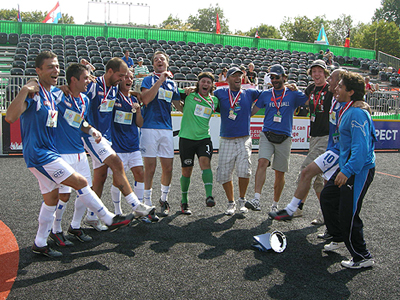 «Γκολ στη φτώχεια»