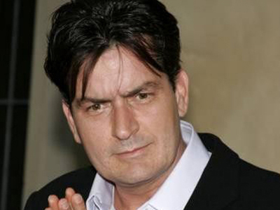 Πάντρεψε την κόρη του