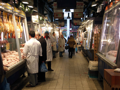 Αμείωτοι οι έλεγχοι στην πασχαλινή αγορά