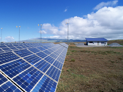 Στον πάγο η σύνδεση φωτοβoλταϊκών