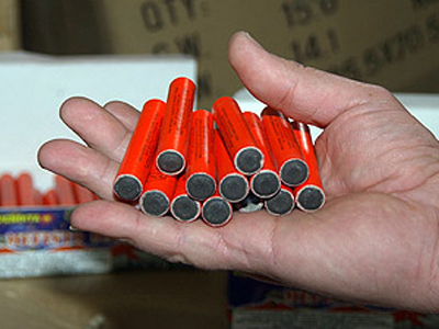 Κατασχέθηκαν βεγγαλικά