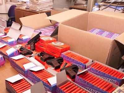 Σύλληψη για παράνομη πώληση βεγγαλικών