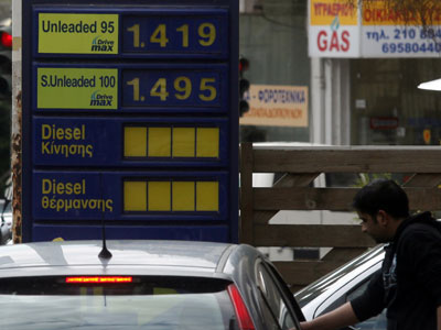 Αυξήθηκε η τιμή της βενζίνης πριν από την εφαρμογή του ΦΠΑ