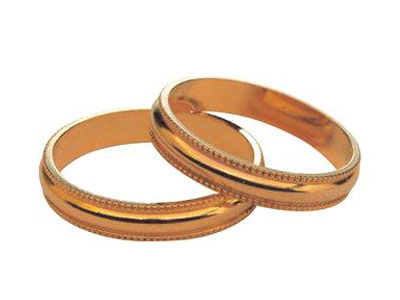 Την πλήρωσε για να τον παντρευτεί