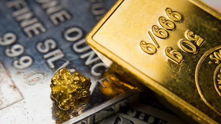 Μικρά κέρδη ο χρυσός, σε υψηλό δύο ετών το ασήμι