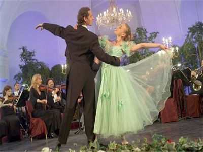 Άρωμα Βιέννης σε Αθήνα  και Θεσσαλονίκη