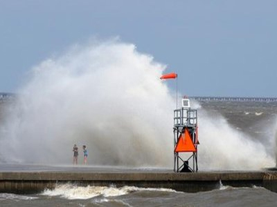 Ο τυφώνας Ισαάκ έπληξε τις ακτές της Λουιζιάνα