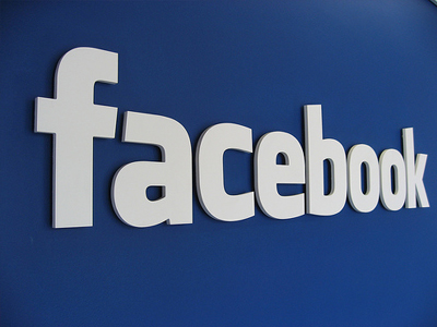 Μειώνονται οι χρήστες του Facebook