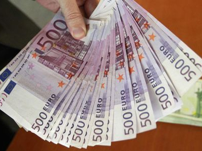 «Σπάει» το ψυχολογικό φράγμα του 7% το 10ετές ομόλογο