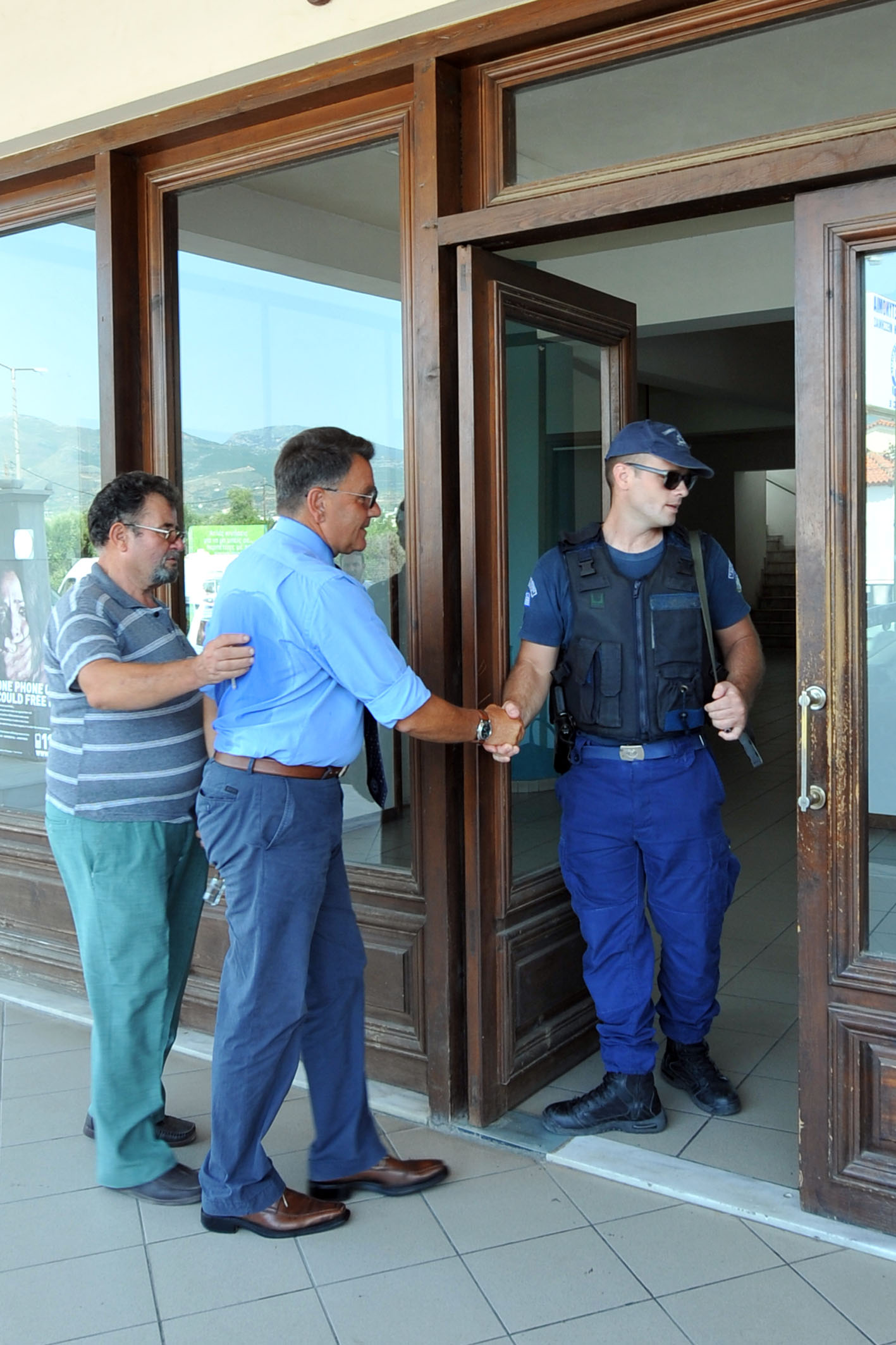 Ο Αλέξης Κούγιας κατά την είσοδό του στην Εισαγγελία Καλαμάτας