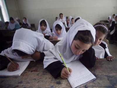 Στην… πυρά η Παιδεία στο Αφγανιστάν