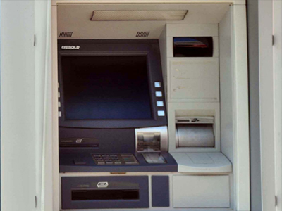 Πυρκαγιά σε ΑΤΜ τραπέζης στην Λεωφ. Βουλιαγμένης