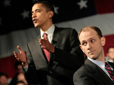 Παραιτήθηκε στενός σύμβουλος του Obama