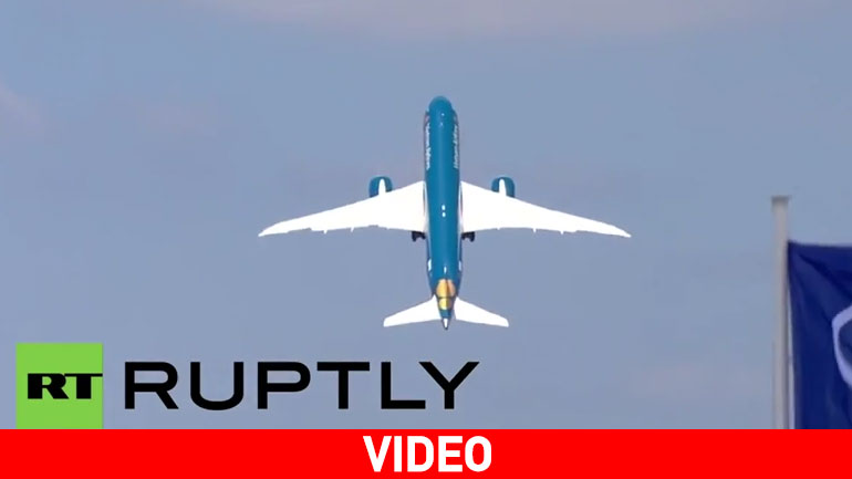 Νέο video από την κάθετη απογείωση του Boeing 787-9 Dreamliner