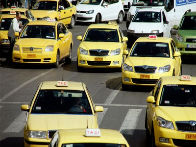 Συνάντηση Βορίδη με Τρόικα για τα ταξί